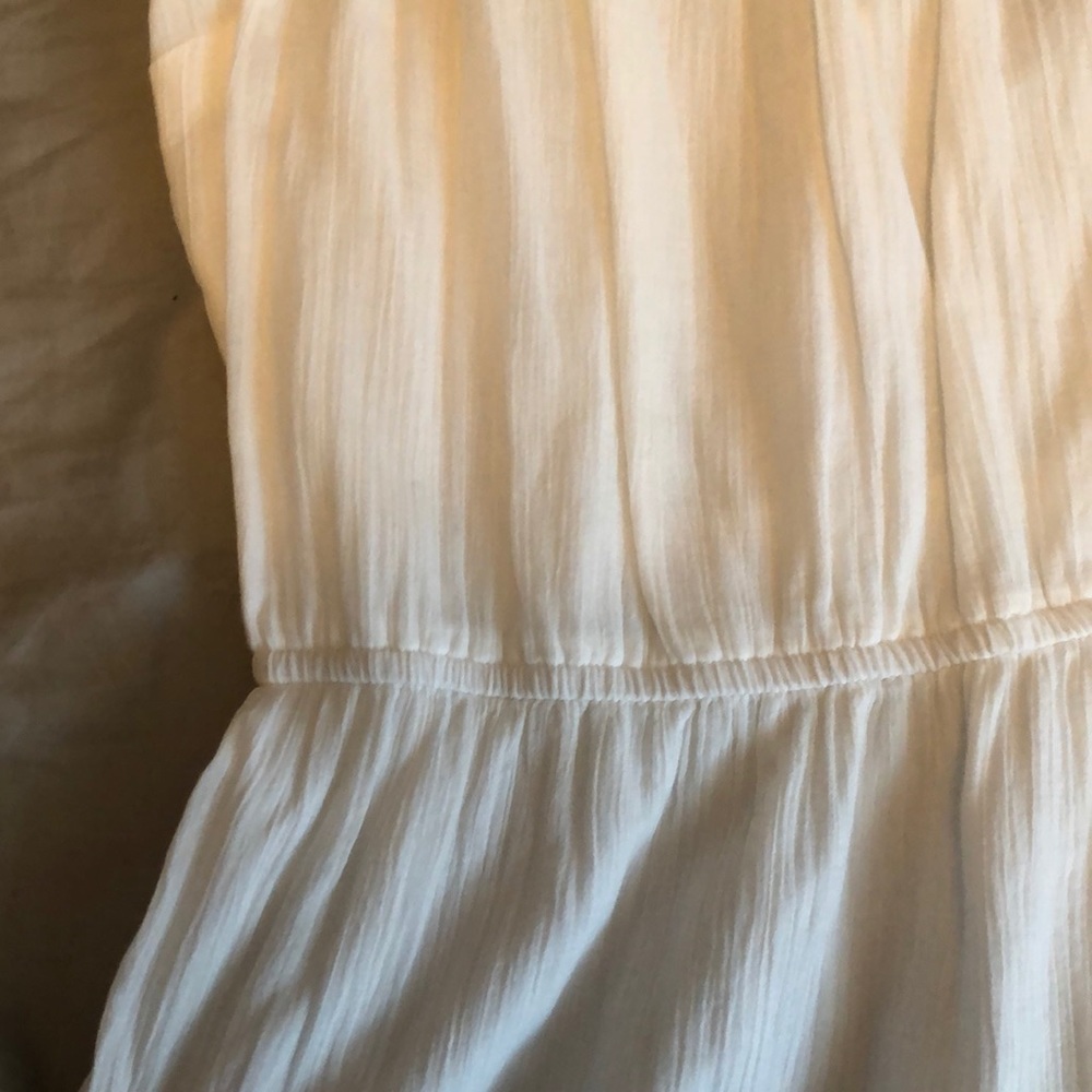 White Flowy Lace Dress - Picture 3 of 4